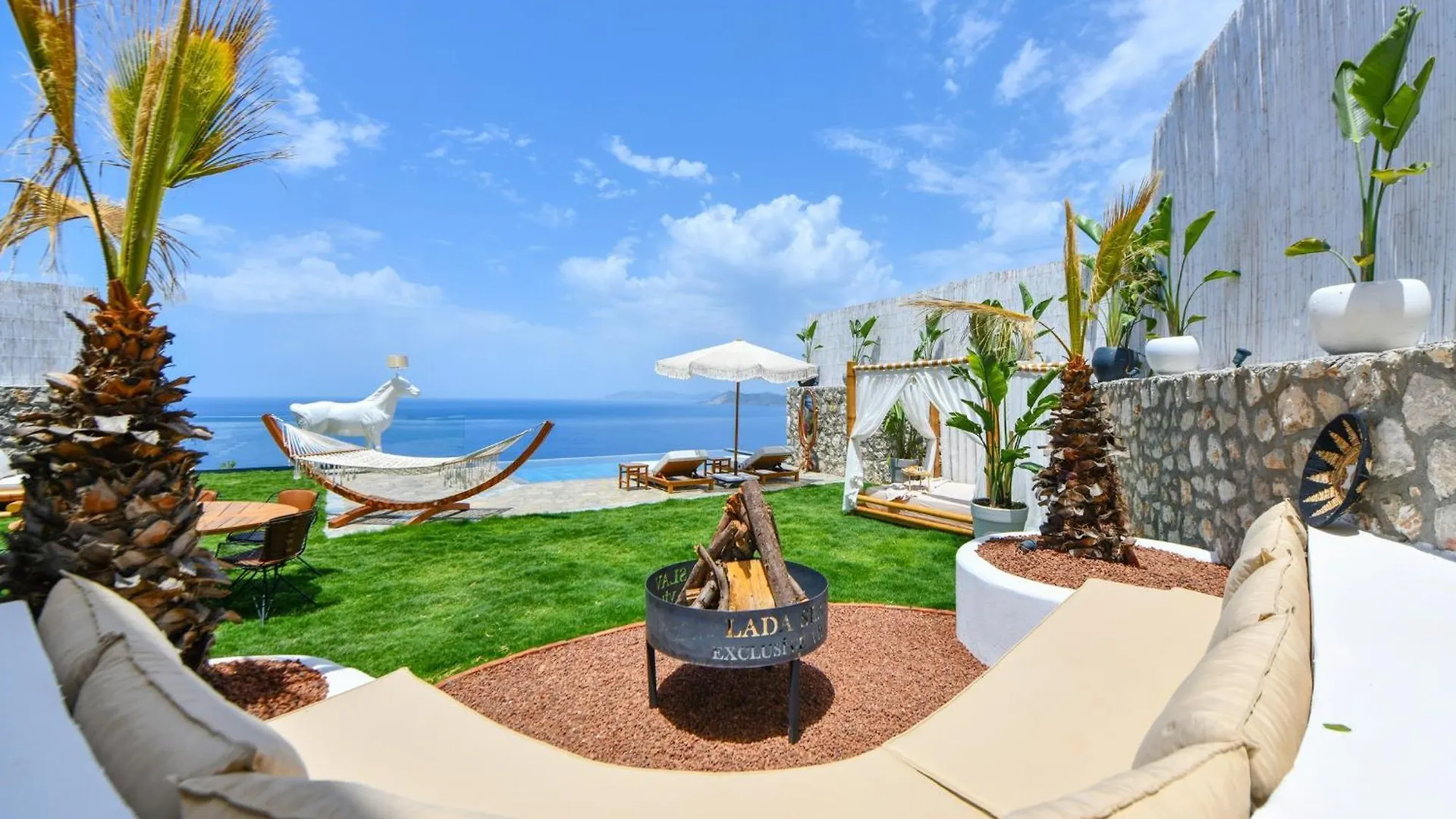 Lada Slav Exclusive Otel Faralya